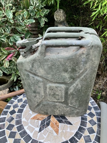 Jerry can - jerry,
